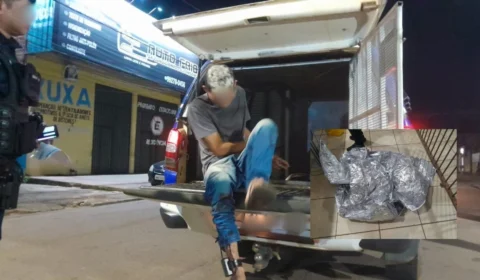 VÍDEO: Homem é preso após furto a loja de peças para motos em Porto Velho