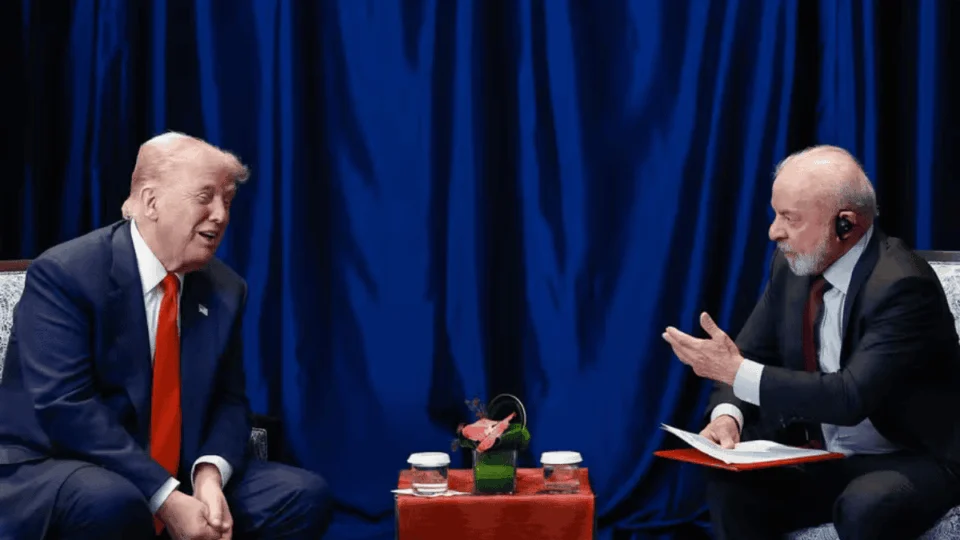 Lula alfineta Trump e diz que presidente dos EUA governa ‘pelo Twitter’