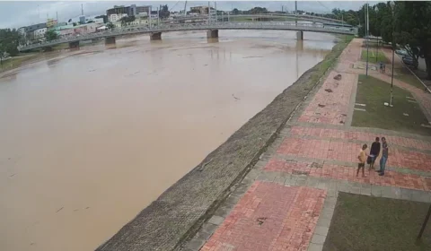 Após recuo, Rio Acre volta a subir e mantém nível acima da cota de transbordo nesta quarta-feira