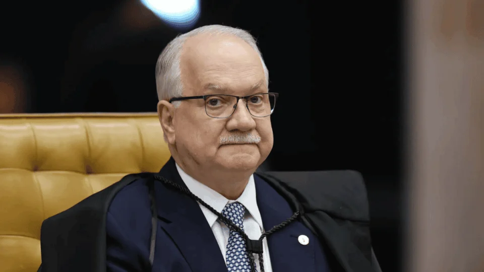 ‘Quem tenta desmoralizar o STF ataca a democracia’, afirma Edson Fachin