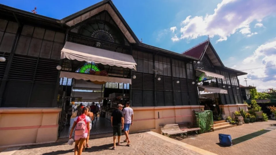 Amazonas registra maior crescimento do turismo no país em 2025, segundo IBGE