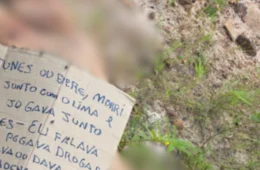 Cadáver é encontrado com bilhete em área de mata de Manaus; confira