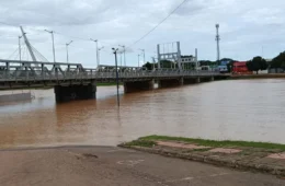 Segunda-feira será quente e ventilada, com chuvas pontuais em todo o Acre