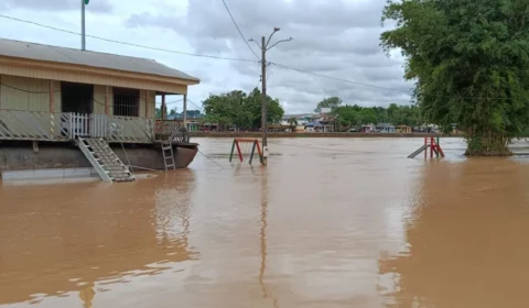 Rio Acre segue em elevação e atinge 15,42 metros nesta segunda-feira na capital