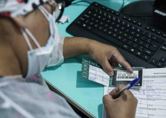 Manaus tem 83 pontos de vacinação contra Covid-19 nesta sexta-feira