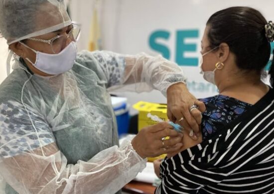 Vacinação contra Covid-19 em Manaus