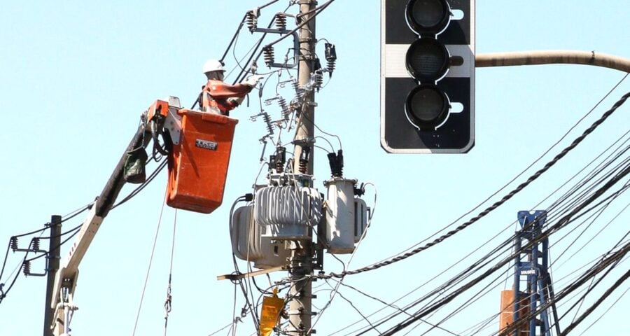 Alguns bairros de Manaus ficaram sem energia nesta quarta (10) - Crédito: Rovena Rosa/ABr -