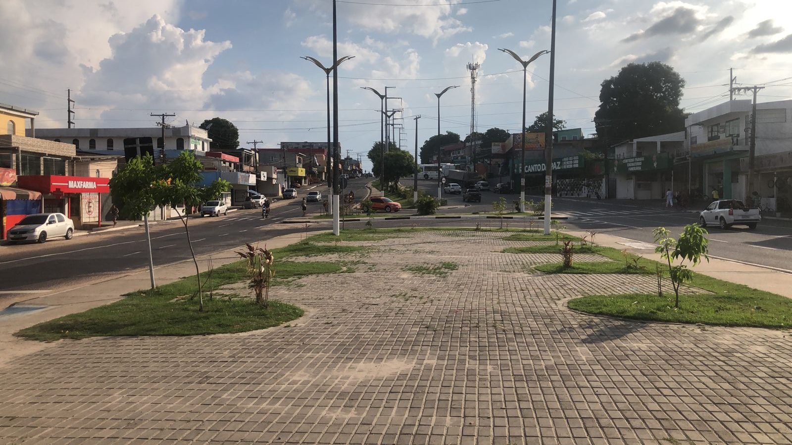 Avenida Coronel Cyrilo Neves, no bairro Compensa, na Zona Oeste de Manaus - Foto: André Meirelles/Portal Norte