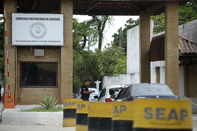 Complexo Penitenciário de Gericinó no RJ