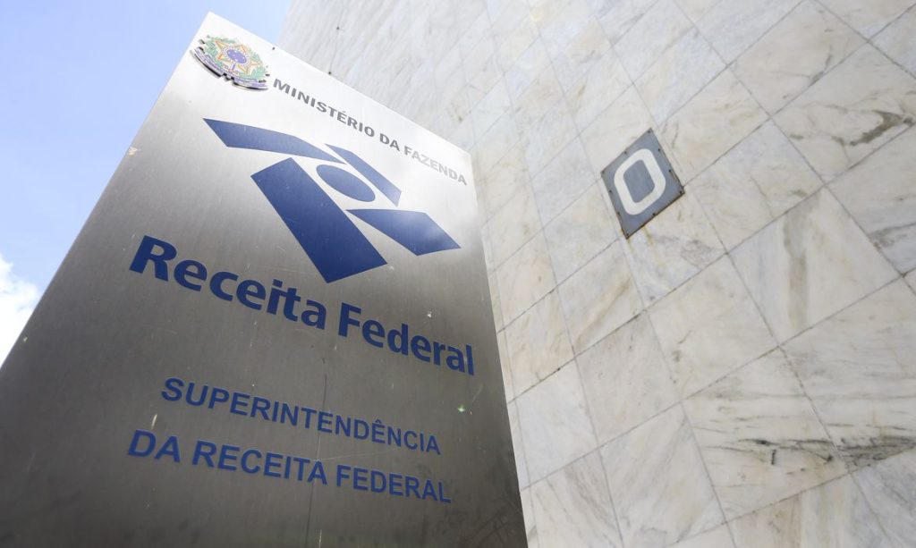 Receita Federal anula isenção fiscal que governo Bolsonaro deu a líderes religiosos - Foto: Marcelo Camargo/Agência Brasil