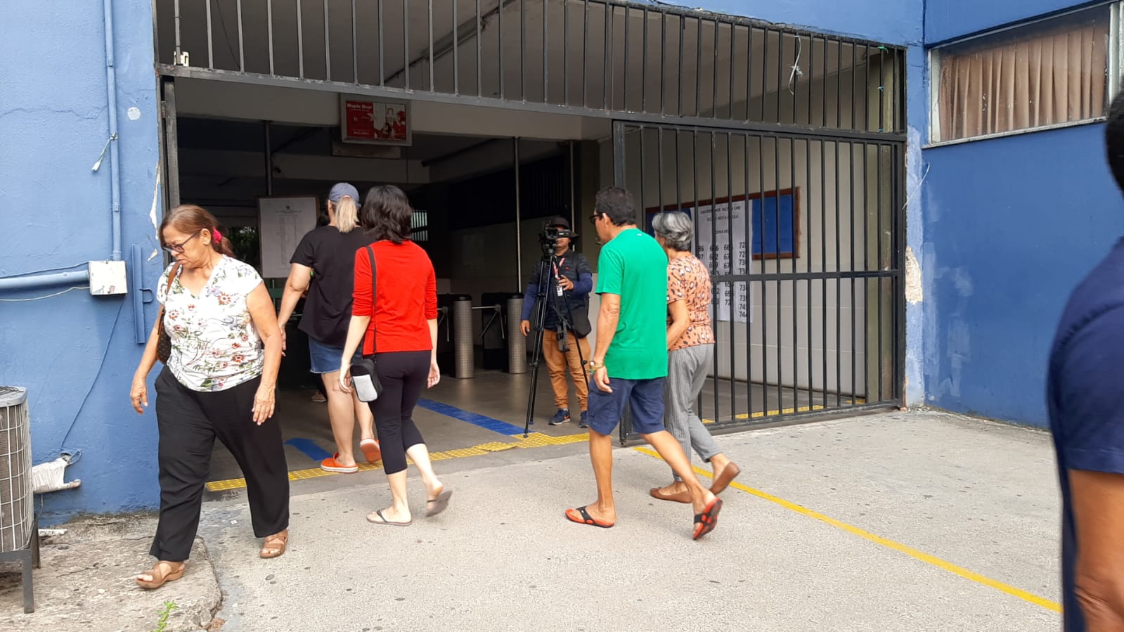 Mais de 10 mil eleitores votarão na Universidade Nilton Lins em Manaus- Início da votação na Universidade Nilton Lins em Manaus - Foto: André Meirelles/Portal Norte