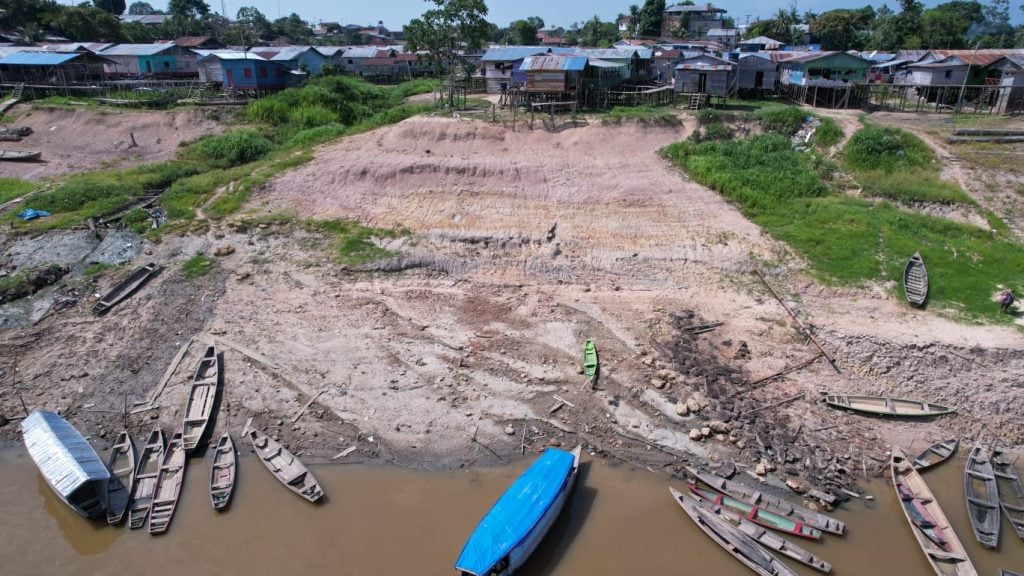 Seca na orla de Atalaia do Norte no Interior do Amazonas - Foto: Divulgação/ Defesa Civil do Município Foto: Divulgação/ Defesa Civil do Município