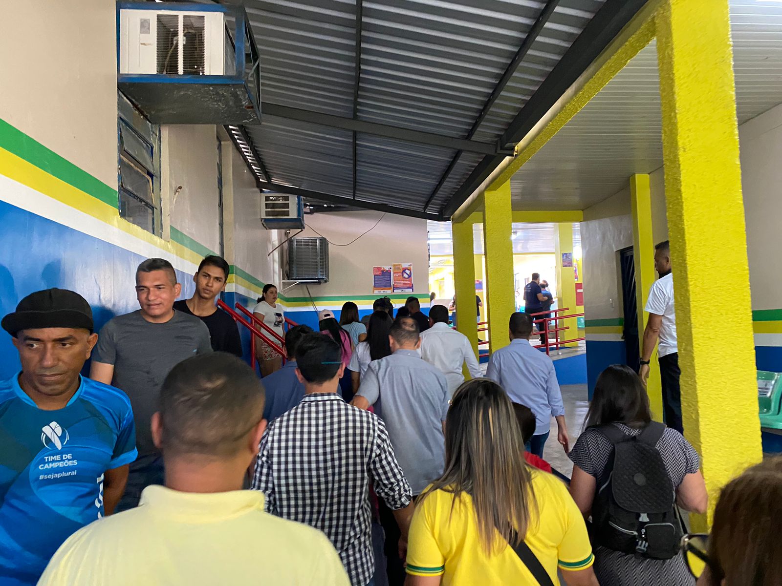 Votação na Escola Estadual Santana, na Avenida André Araújo, na Zona Centro-Sul de Manaus - Foto: André Meirelles/Portal Norte