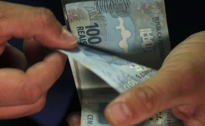 salário mínimo: valor representa um índice de 1,4% acima do montante que consta na proposta orçamentária enviada pelo governo Jair Bolsonaro - Foto: José Cruz/Agência Brasil