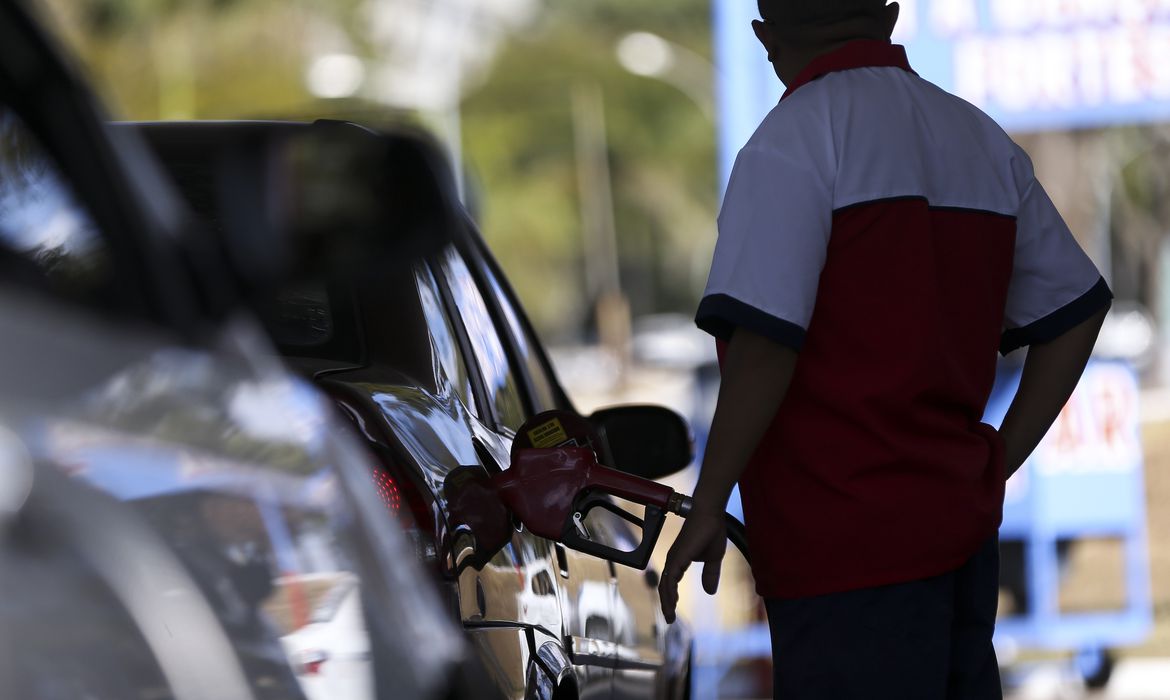 Pesquisa sobre preço da gasolina é realizada pela ANP - Foto: Marcelo Camargo/Agência Brasil