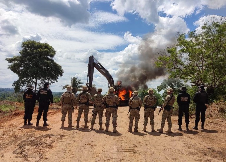 Operação Curto-Circuito PF destrói máquinas em garimpos ilegais no Pará