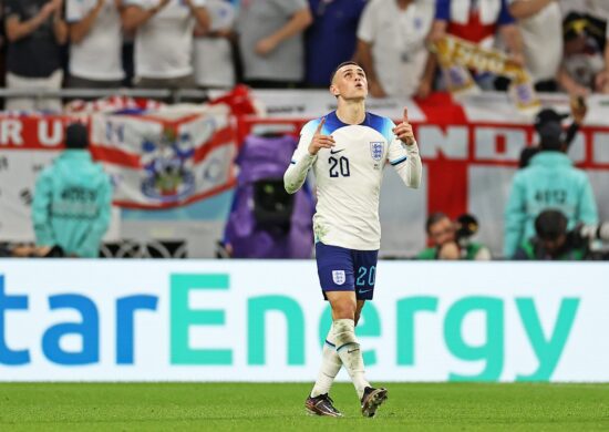 Phil Foden comemora gol contra galeses - Foto: Heuler Andrey/Estadão Conteúdo