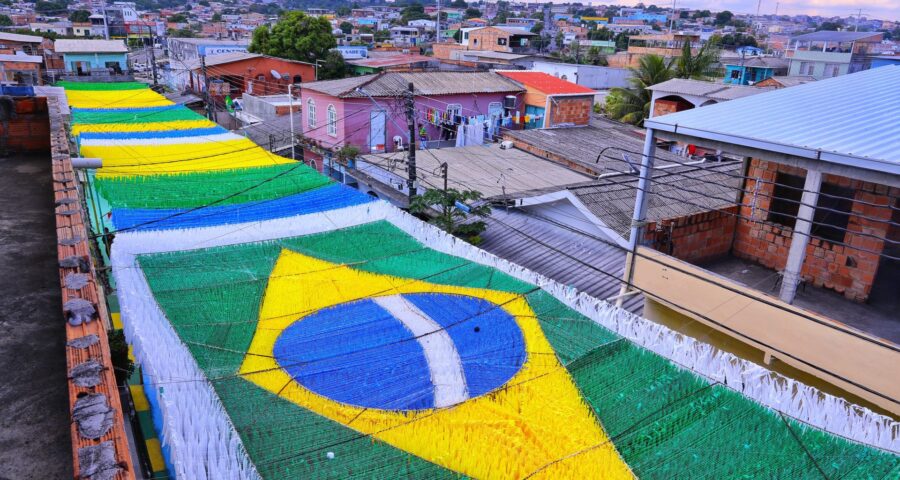 Ruas de Manaus decoradas para a Copa do Mundo Fifa 2022 - Foto: João Viana / Semcom