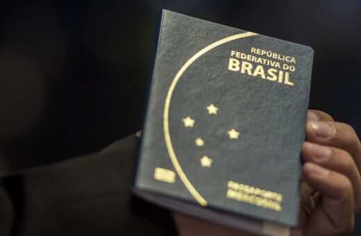 Agendamento para emissão de passaporte segue disponível no site da PF - Foto: Marcelo Camargo/Agência Brasil