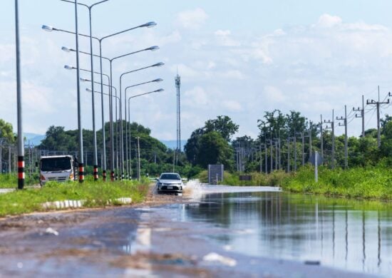 alertas de inundações Moradores de mais de 60 localidades terão disponíveis informações em tempo real - Foto: Reprodução/Canva