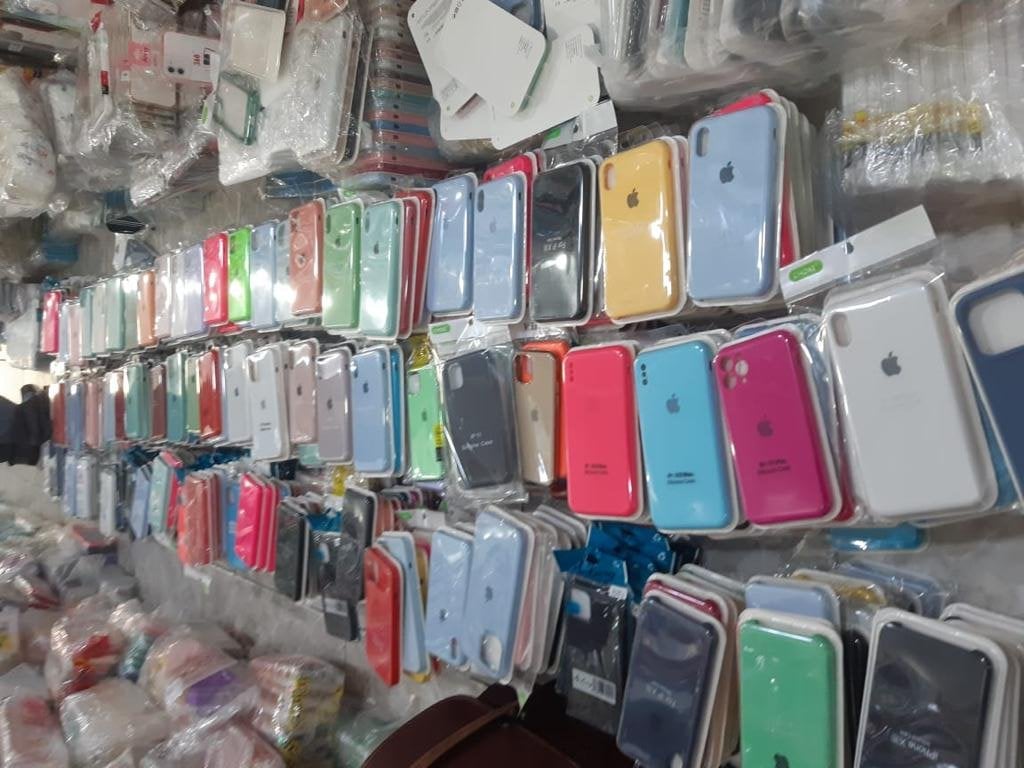 Capas de celulares falsificadas estão entre produtos apreendidos - Foto: Divulgação/PC-AM