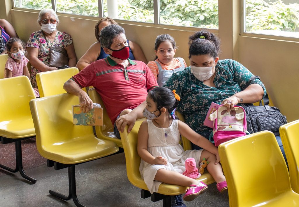 Crianças recebem imunizante em quatro unidades de saúde - Foto: Elienai Emanuel/Semsa