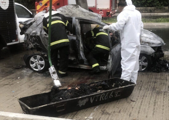 motorista de aplicativo morre carbonizado