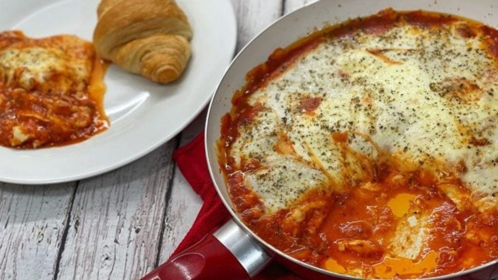 Ovos à parmegiana é uma opção simples e rápida - Foto: Reprodução/Receitaria