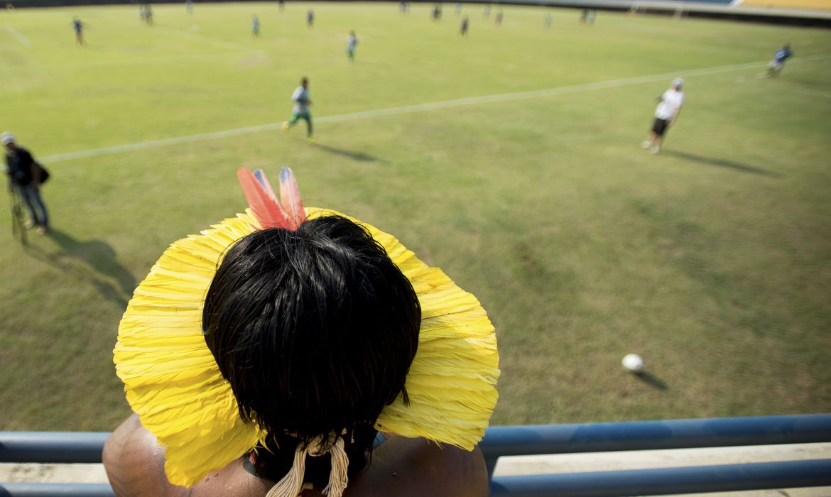Manipulação em partidas de futbeol são investigadas no Brasil e mundo