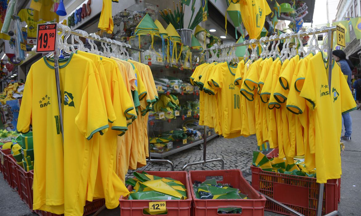 Primeiro jogo do Brasil na Copa do Catar ocorre nesta quinta - Foto: Fernando Frazão/Agência Brasil