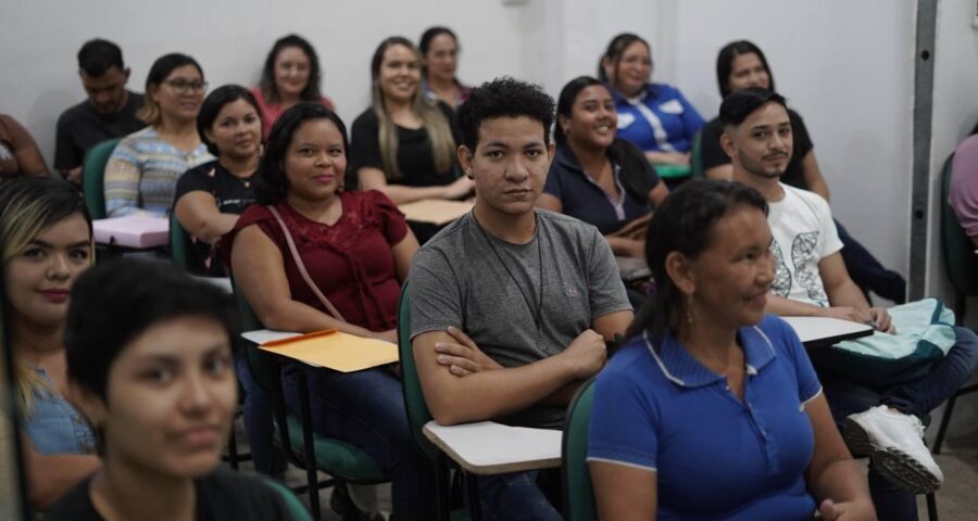 São ofertados vagas para 18 cursos rápidos de diferentes áreas - Foto: Henrique Miranda/Semtep