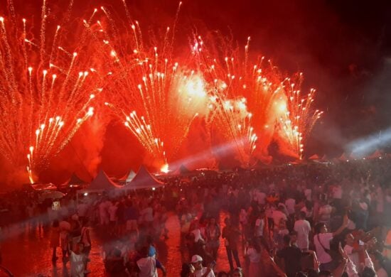 Queima de fogos na Ponta Negra