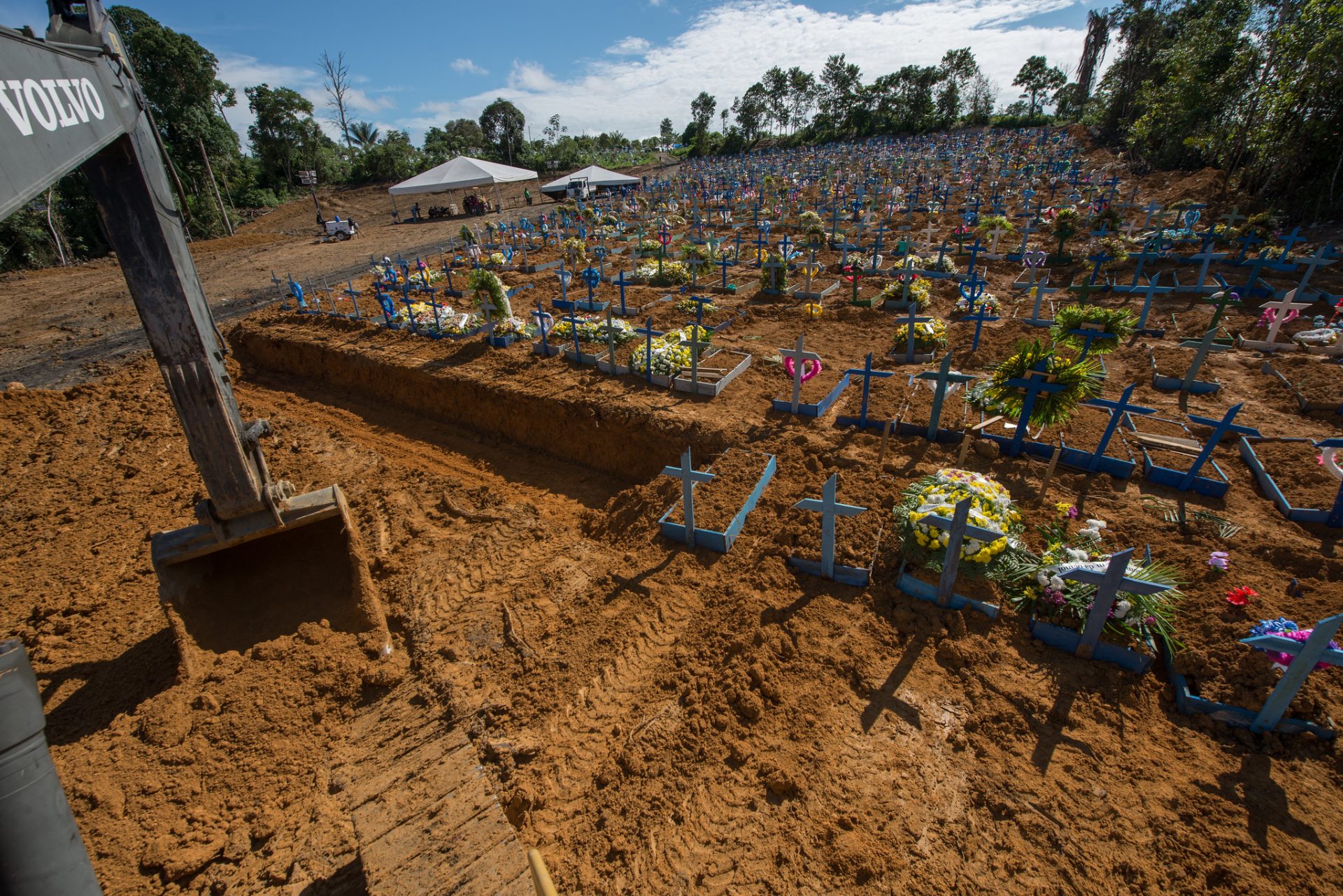 Vale dos mortos por Covid-19 em Manaus Foto: Alex Pazuello/Semcom