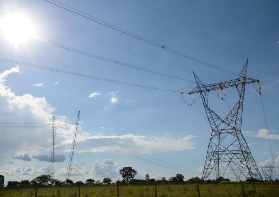 Janeiro e fevereiro terá bandeira tarifária verde na energia elétrica, diz Aneel