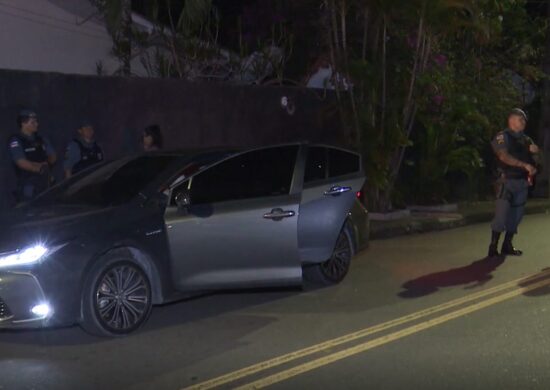 Homem é assassinado dentro de carro de luxo na Zona Oeste de Manaus