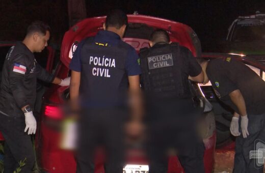 Corpos são encontrados em carro abandonado na Zona Leste de Manaus