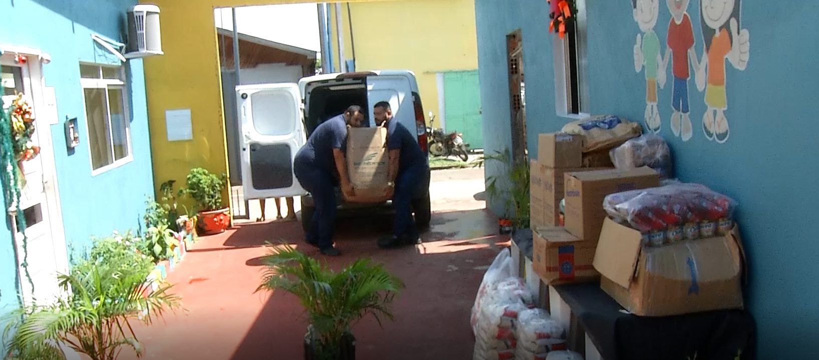 Doação de Alimentos Grupo Bringel para a Casa Esperança em Manacapuru - Foto: TV Norte Amazonas