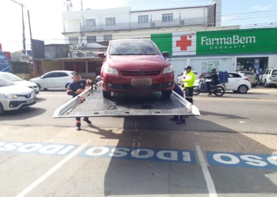 Estacionamento irregular em Manaus