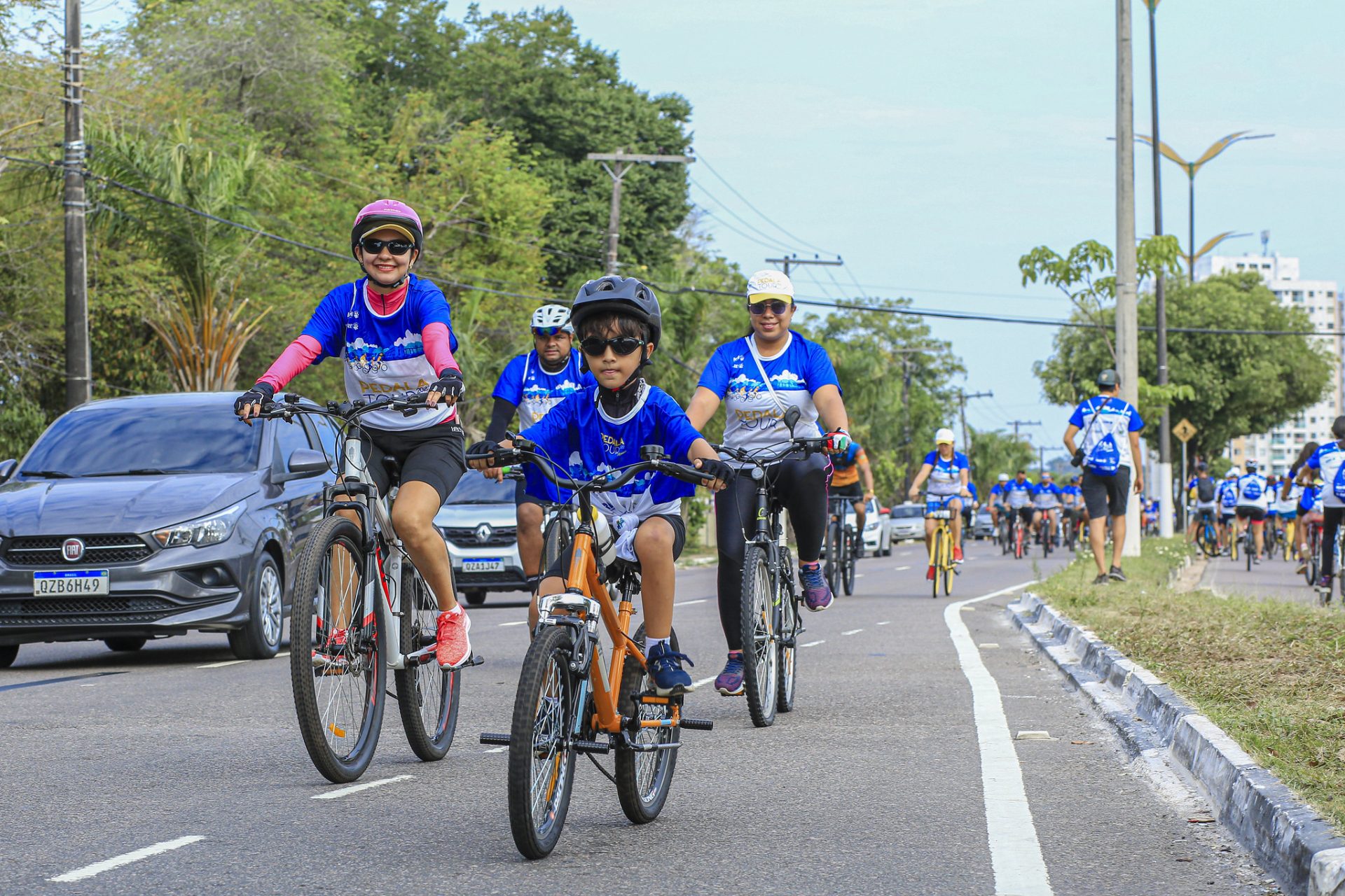 Família durante passeio ciclístico em Manaus - Foto: Antonio Pereira / Semcom