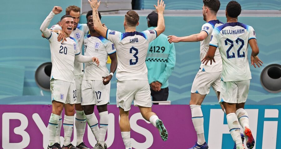 Comemoração do gol de Harry Kane, da Inglaterra, diante do Senegal, neste domingo - Foto: Heuler Andrey/Dia Esportivo/Estadão Conteúdo.