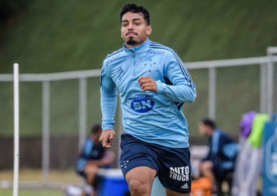 Matheus Pinto fica no Timão até 2025 - Foto: Gustavo Aleixo / Cruzeiro