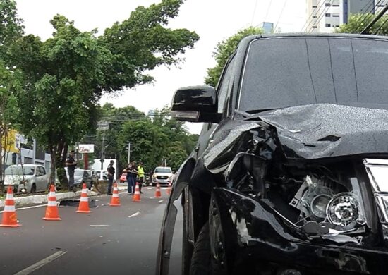 Motorista atropela homem em Manaus