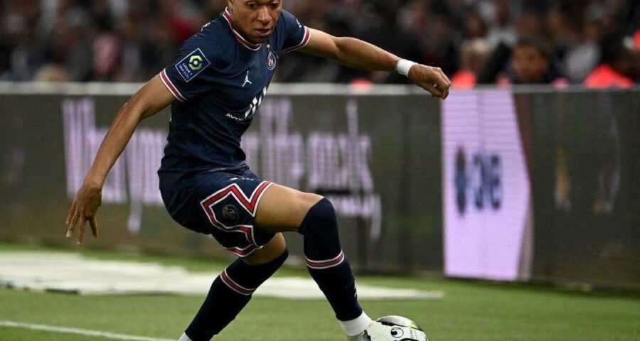 Mbappé vai enfrentar Inglaterra neste sábado - Foto: Reprodução/Twitter@fifa