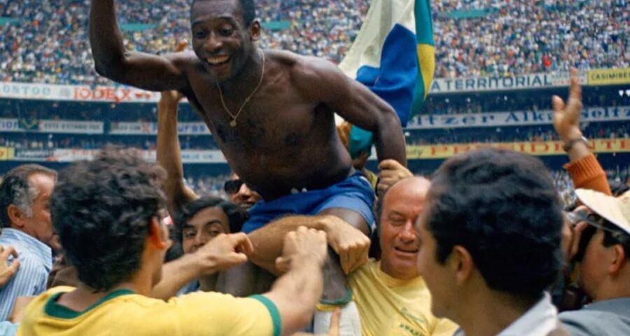 Pelé disputou sua quarta e última Copa em 1970 - Foto: Reprodução/Twitter@pele