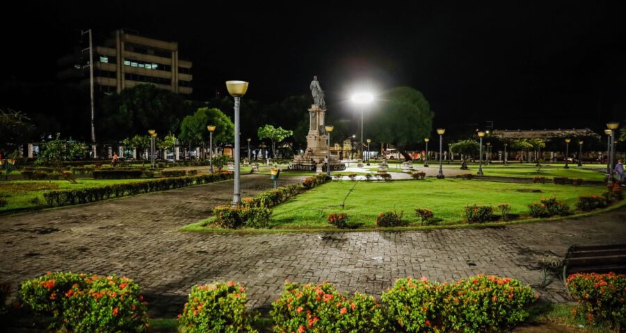 Praça da Saudade no Centro de Manaus - Foto: Osmar Neto / Seminf