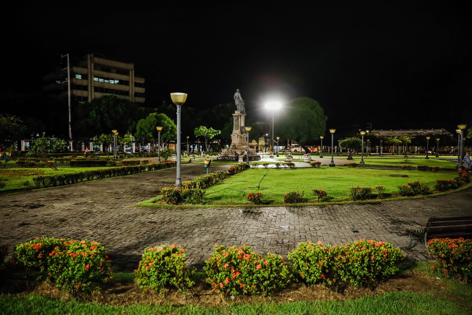 Praça da Saudade no Centro de Manaus - Foto: Osmar Neto / Seminf