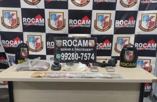 Trio é preso com tablete de maconha e porções de drogas em Manaus -