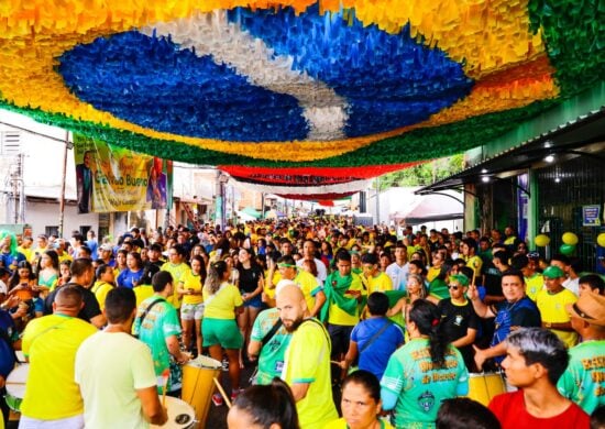 "Rua da Copa" no Morro da Liberdade reúne público para assistir o 3º jogo do Brasil na Copa do Mundo- Foto: João Viana / Semcom