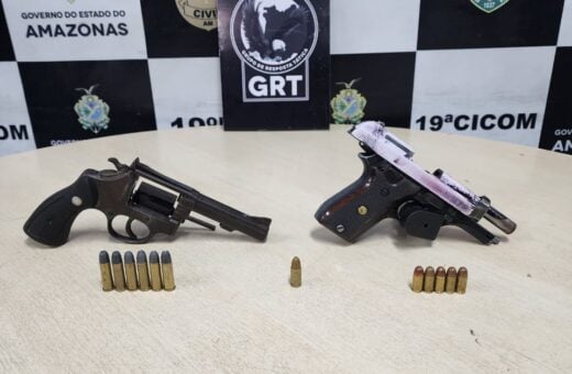 Armas apreendidas com a dupla foram levadas ao 19º DIP - Foto: Divulgação/PC-AM