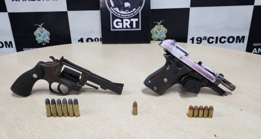 Armas apreendidas com a dupla foram levadas ao 19º DIP - Foto: Divulgação/PC-AM